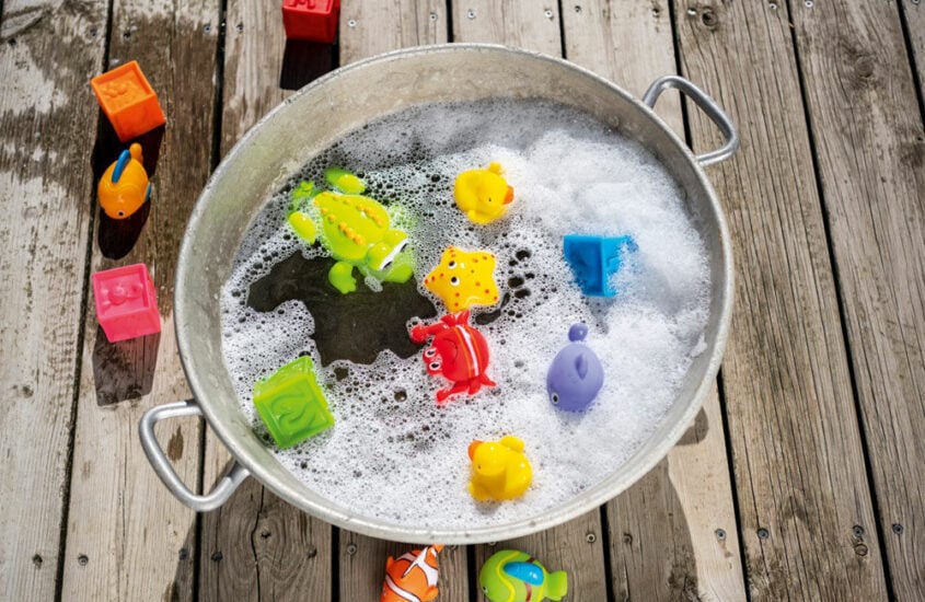 Tout savoir sur les jouets de bain pour bébé