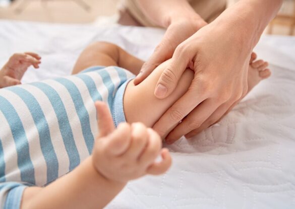 Tout savoir sur les massages de bébé