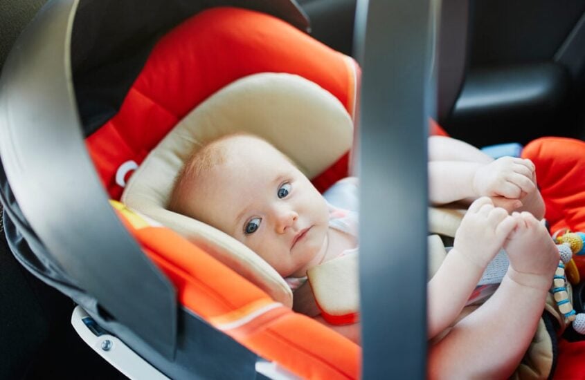 Occuper bébé en voiture : comment gérer les longs trajets ?