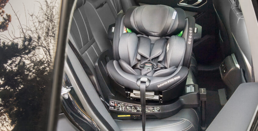 Voyager avec Bébé : nacelle ou siège auto ?