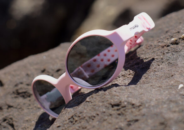 Comment choisir les lunettes de soleil de bébé