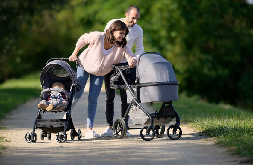 12 mois et plus : trouver un siège auto et une poussette