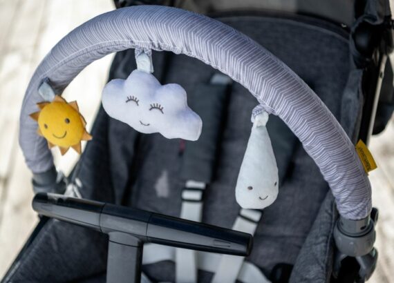 Eveil bébé 0-6 mois : tout savoir sur les jouets - Aubert