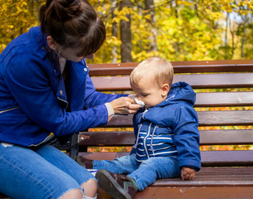 Comment moucher un bébé enrhumé ?