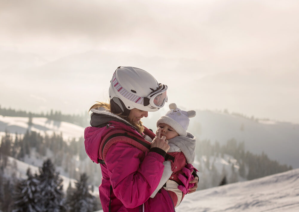 Partir au ski avec bébé : ce qu'il faut savoir - Aubert