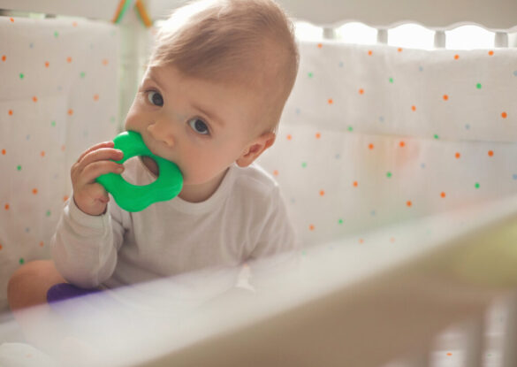 Tout savoir sur l'anneau de dentition de bébé