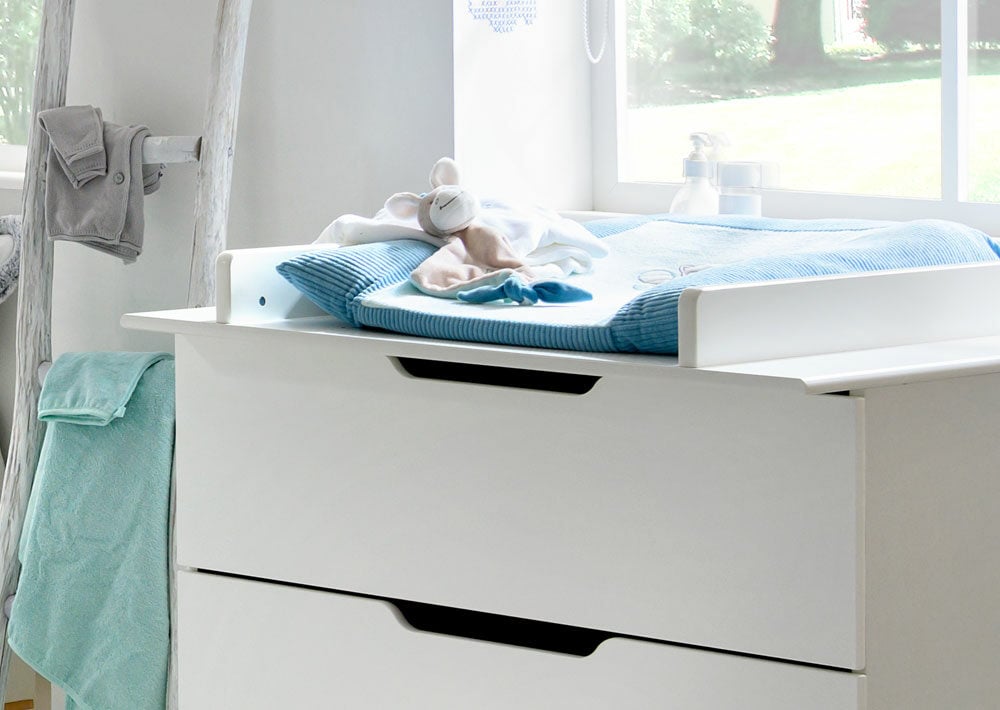 Choisir une table à langer : un meuble indispensable dès la naissance