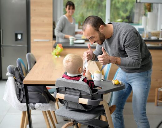 Comment apprendre à Bébé à manger seul ?