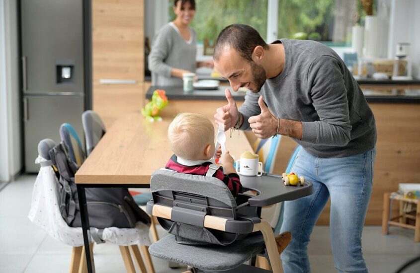 B.A.-BA : apprendre à bébé à manger seul