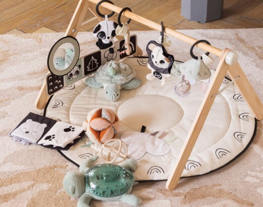 idees-cadeaux pour bébé de,3 , 9 et mois