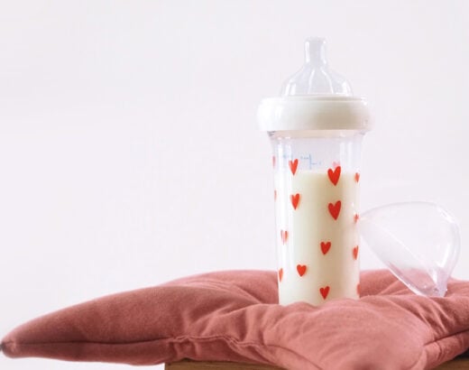 Comment donner le biberon à bébé : nos conseils