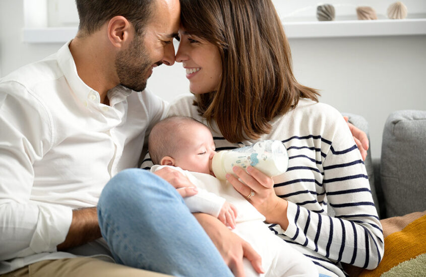 Comment donner le biberon à bébé ? Nos conseils