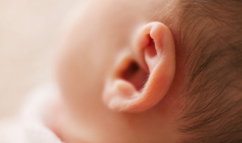 Comment savoir si bébé a une otite ?