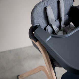 La chaise Wonder K de la marque William Kent 1733 permet d’avoir la position optimale pour votre enfant afin de faciliter son apprentissage, que ce soit pour manger, jouer, apprendre ou dessiner… 🍽️

Sa structure modulable permet de passer rapidement d’une configuration à une autre sans effort ni outils. L’assise et le repose-pieds sont réglables en hauteur et en profondeur d’une seule main.

Disponible en magasin et sur aubert.com

#chaisehaute #williamkent1733 #aubert #bébé #puériculture