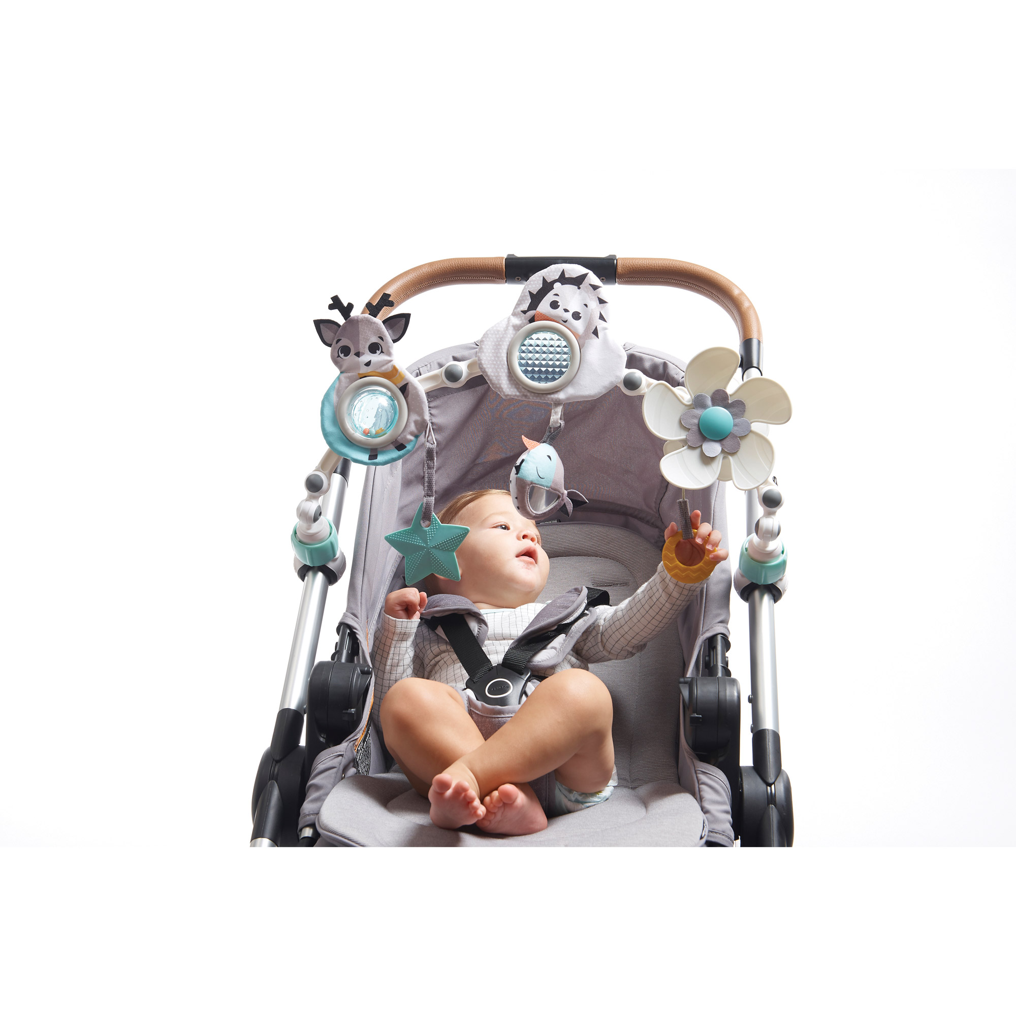 Arche D Eveil Articulee Black White De Tiny Love Arches Aubert
