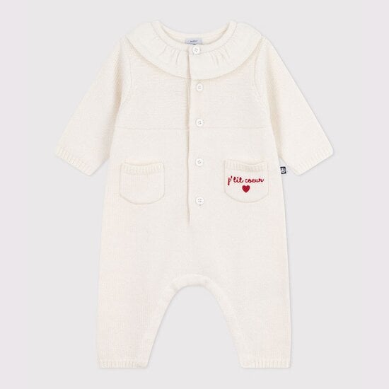 Combinaison bébé à col en tricot et broderie "P'tit Cœur" Marshmallow  de Petit Bateau Combinaison bébé à col en tricot et broderie "P'tit Cœur" Marshmallow  de Petit Bateau