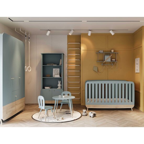Firmiana Lit bébé 70 x 140 cm Évolutif + Commode + Plan à Langer + Armoire Bleu Orage / Bois Naturel  de CBA Meubles Firmiana Lit bébé 70 x 140 cm Évolutif + Commode + Plan à Langer + Armoire Bleu Orage / Bois Naturel  de CBA Meubles