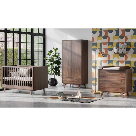 Chambre Mid2 Complète : Lit évolutif 70 x 140 cm + Armoire + Commode + Plan à langer Bois Walnut  de Vox Chambre Mid2 Complète : Lit évolutif 70 x 140 cm + Armoire + Commode + Plan à langer Bois Walnut  de Vox