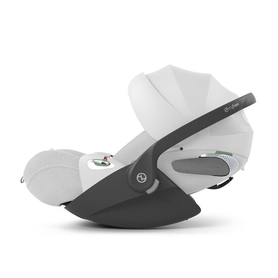 Siège auto Cloud T i-Size Wings – Jeremy Scott   de CYBEX Siège auto Cloud T i-Size Wings – Jeremy Scott   de CYBEX