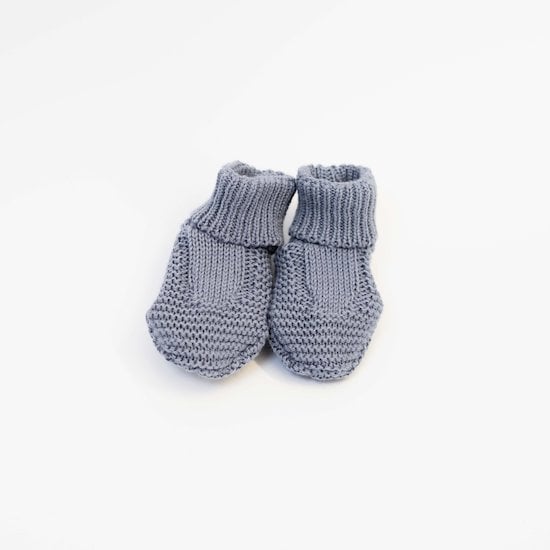 Chaussons Tricot Petits Chats Bleu Orage  de La Manufacture de Layette