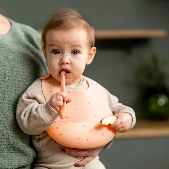Bavoir réglable avec récupérateur en silicone Pêche  de Nattou