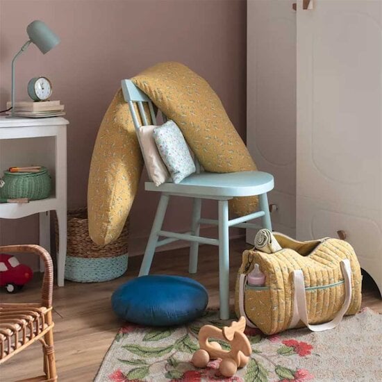 Trois petits lapins Coussin de maternité Ocre  de Moulin Roty