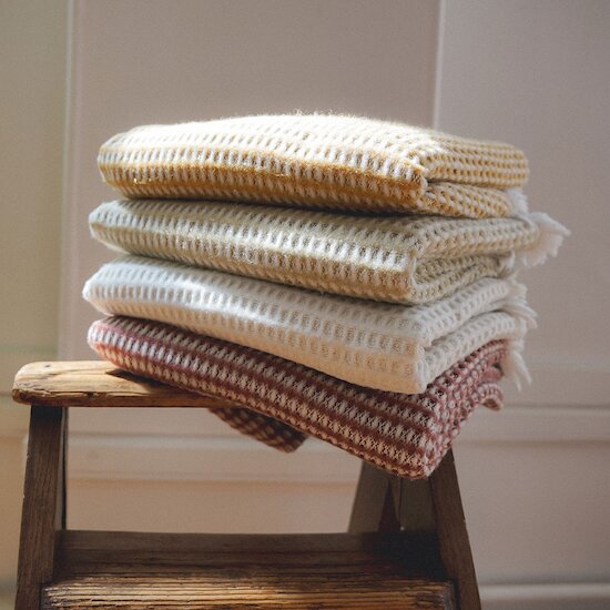 Couverture honey bee Crème 80 x 100 cm de P'tit Dodo