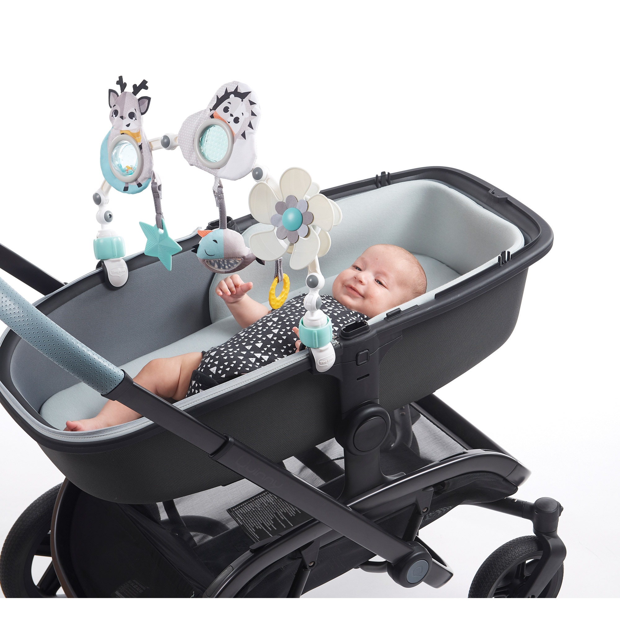 Arche D Eveil Articulee Black White De Tiny Love Arches Aubert