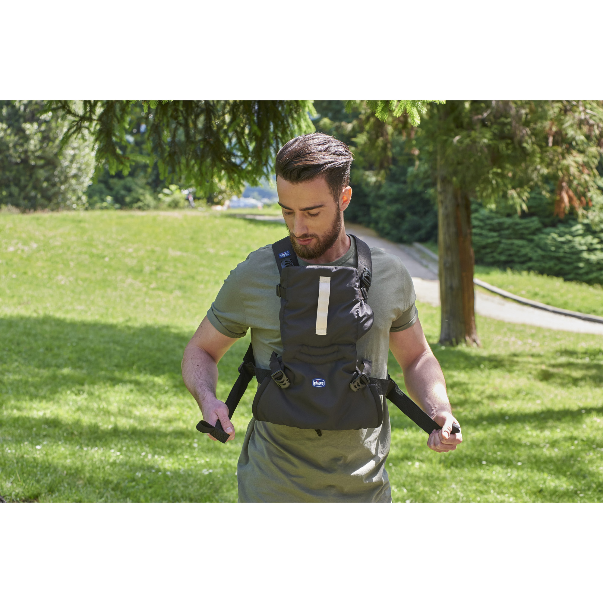 Porte Bebe Easyfit Dark Beige De Chicco Porte Bebe Ventral Aubert