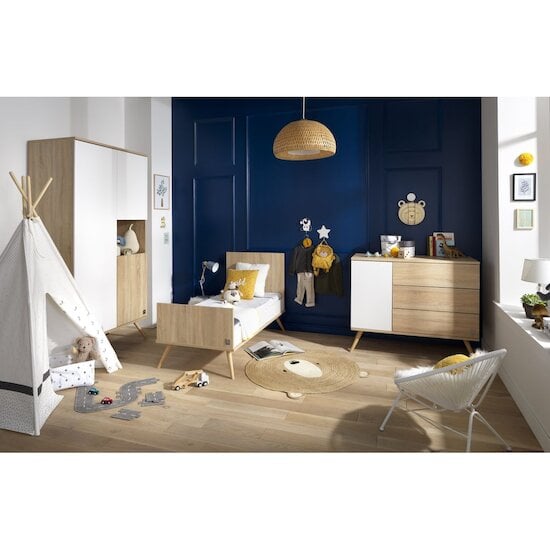 Chambre Seventies : Lit bébé 70x140 + Commode + Armoire   de Sauthon Baby's Sweet Home Chambre Seventies : Lit bébé 70x140 + Commode + Armoire   de Sauthon Baby's Sweet Home