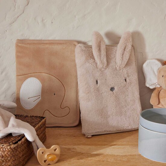 Bali, Moka & Snow Protège Carnet de santé Lapin Moka  de Noukies Bali, Moka & Snow Protège Carnet de santé Lapin Moka  de Noukies