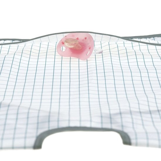 Lot de 2 bavoirs manches longues avec poche Garden Explorer Tracteur  de Lässig  Lot de 2 bavoirs manches longues avec poche Garden Explorer Tracteur  de Lässig