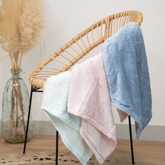 Microdoux couverture Bleuet 75 x 100 cm de Domiva Microdoux couverture Bleuet 75 x 100 cm de Domiva