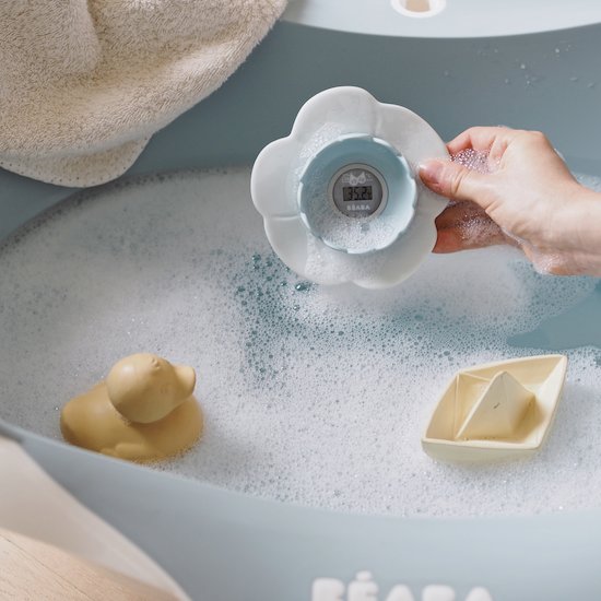 Thermomètre de bain Lotus bleu vert  de Béaba Thermomètre de bain Lotus bleu vert  de Béaba