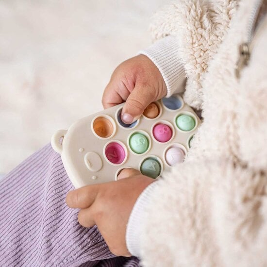 Anneau Dentition Silicone Télécommande Pop It   de Nattou