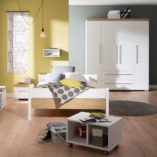 Kira Armoire 4 portes 2 tiroirs Blanc craie / Chêne Nebraska  de Paidi Kira Armoire 4 portes 2 tiroirs Blanc craie / Chêne Nebraska  de Paidi