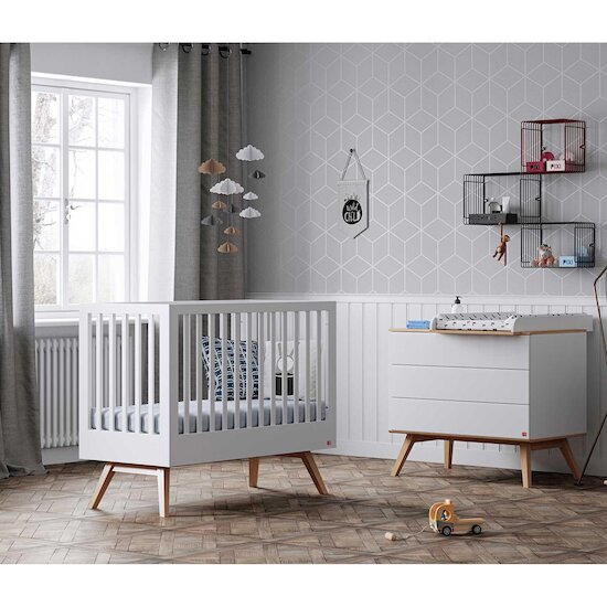 Chambre Nature Trio : Lit évolutif 70 x 140 cm +  Commode + Plan à langer Blanc  de Vox Chambre Nature Trio : Lit évolutif 70 x 140 cm +  Commode + Plan à langer Blanc  de Vox