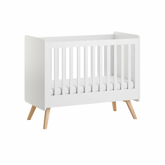 Vintage Vox Lit bébé Blanc / Chêne 60 x 120 cm de Vox Vintage Vox Lit bébé Blanc / Chêne 60 x 120 cm de Vox