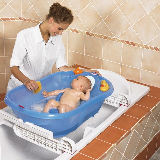 Baignoire bébé qui s'adapte sur la baignoire : comment faire le