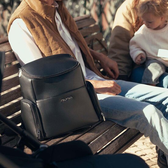 Sac-à-dos à langer Essential Bag Caviar  de Nuna