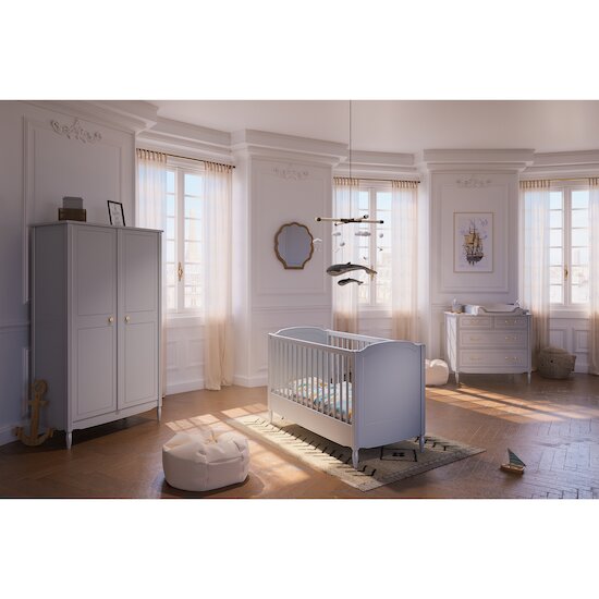 Chambre Lafayette : Lit 60 x 120 cm + armoire + commode   de Théo