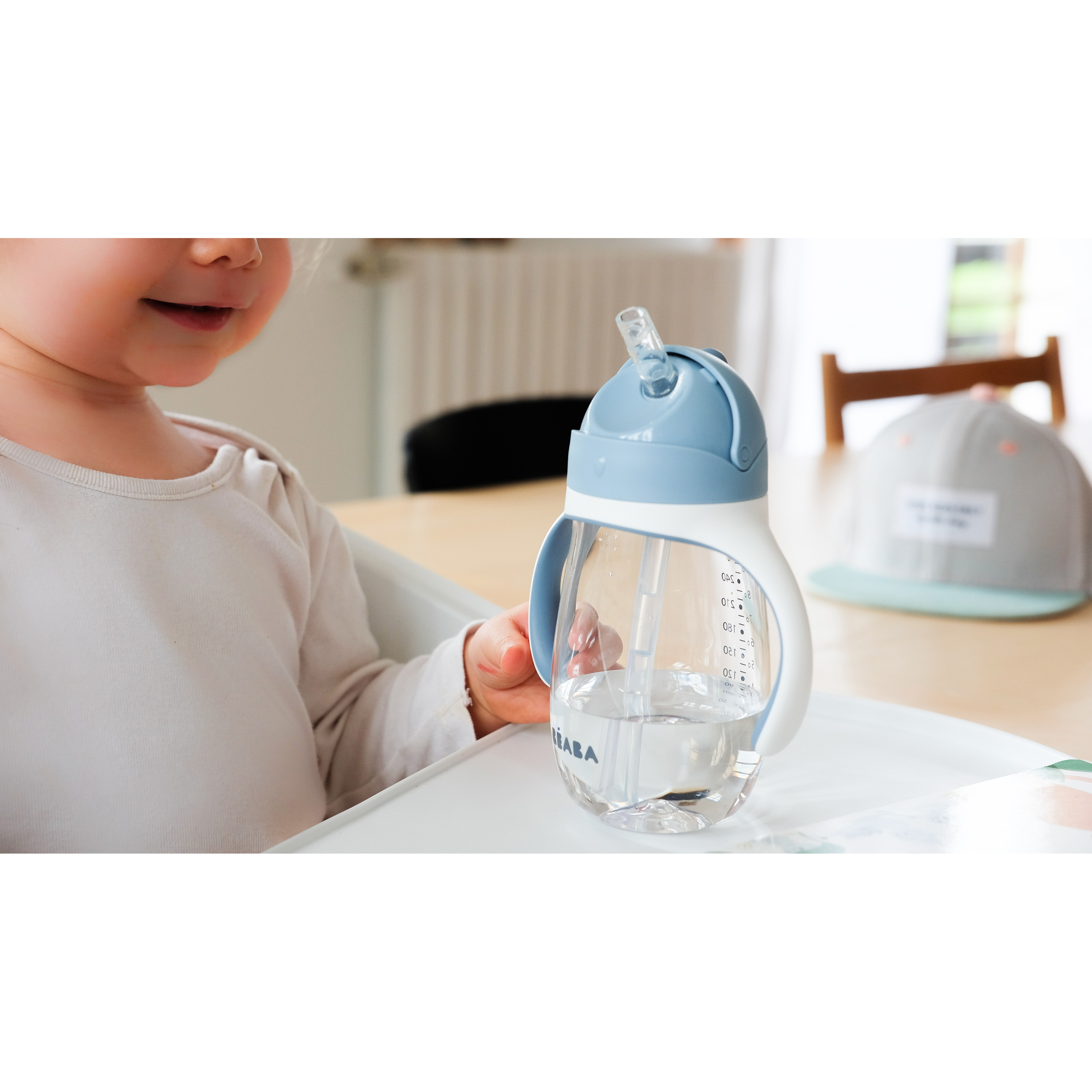 Tasse Avec Paille Bleu 300 Ml De Beaba Tasses Verres Aubert Tasse Avec Paille Bleu 300 Ml De Beaba Tasses Verres Aubert