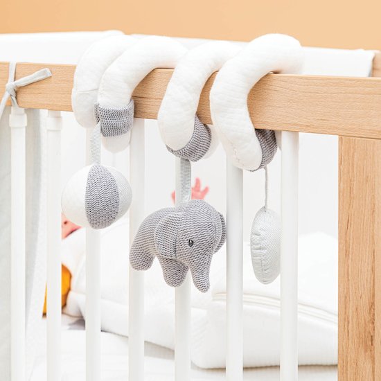 Tembo jeu de spirale Gris  de Nattou Tembo jeu de spirale Gris  de Nattou