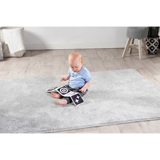 Tapis d'éveil bébé gymini black & white de Tiny love sur allobébé