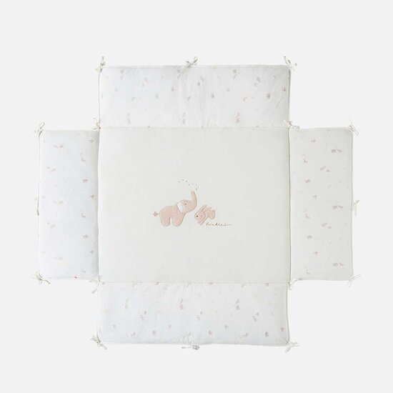 Bali, Moka & Snow Tapis de parc  75 x 95 cm de Noukies Bali, Moka & Snow Tapis de parc  75 x 95 cm de Noukies