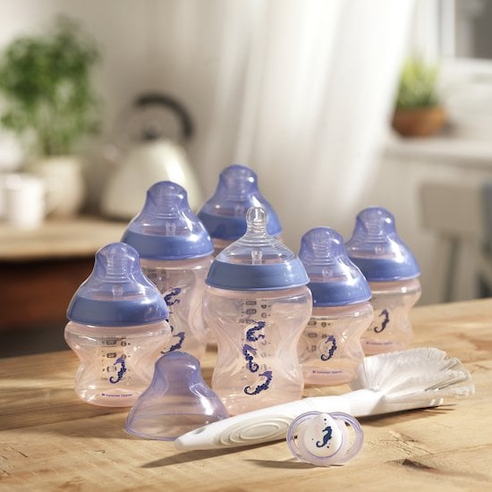 Coffret naissance 6 biberons + accessoires Hippocampe  de Tommee Tippee Coffret naissance 6 biberons + accessoires Hippocampe  de Tommee Tippee