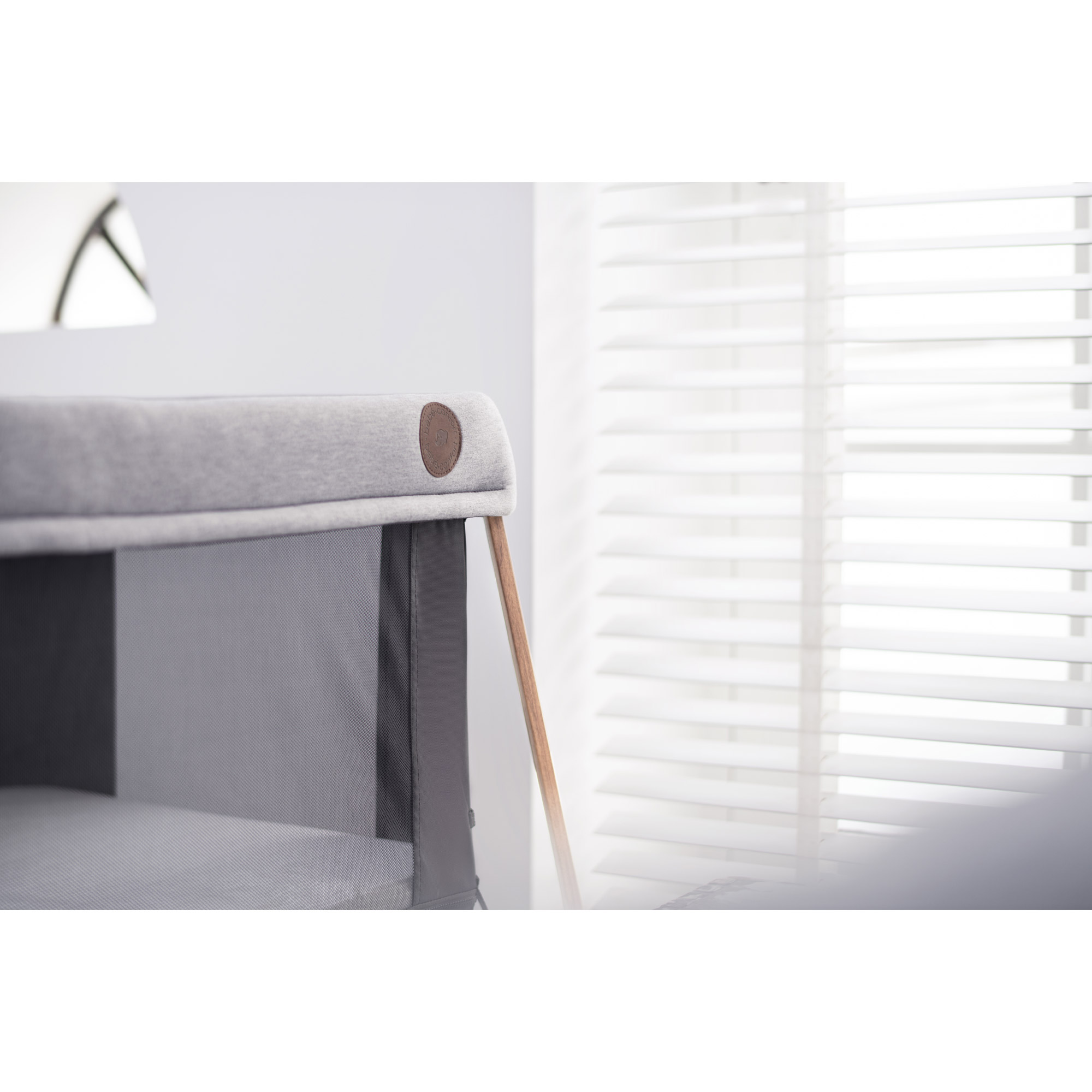 Lit Parapluie Compact Iris Essential Graphite De Bebe Confort Lits Parapluies Aubert Lit Parapluie Compact Iris Essential Graphite De Bebe Confort Lits Parapluies Aubert