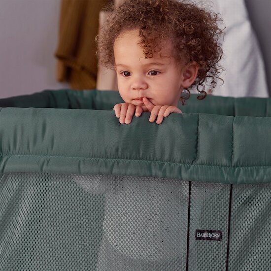 Matelas lit parapluie Babybjorn : plus qu'un simple confort ! – lit-de-bebe