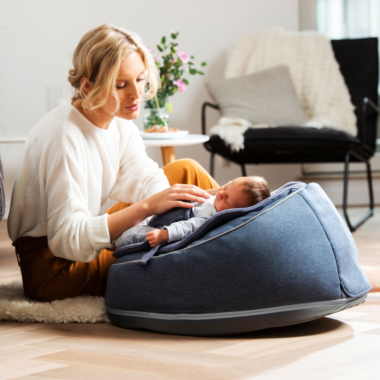 Pouf Bleu De Babymoov Transats Aubert