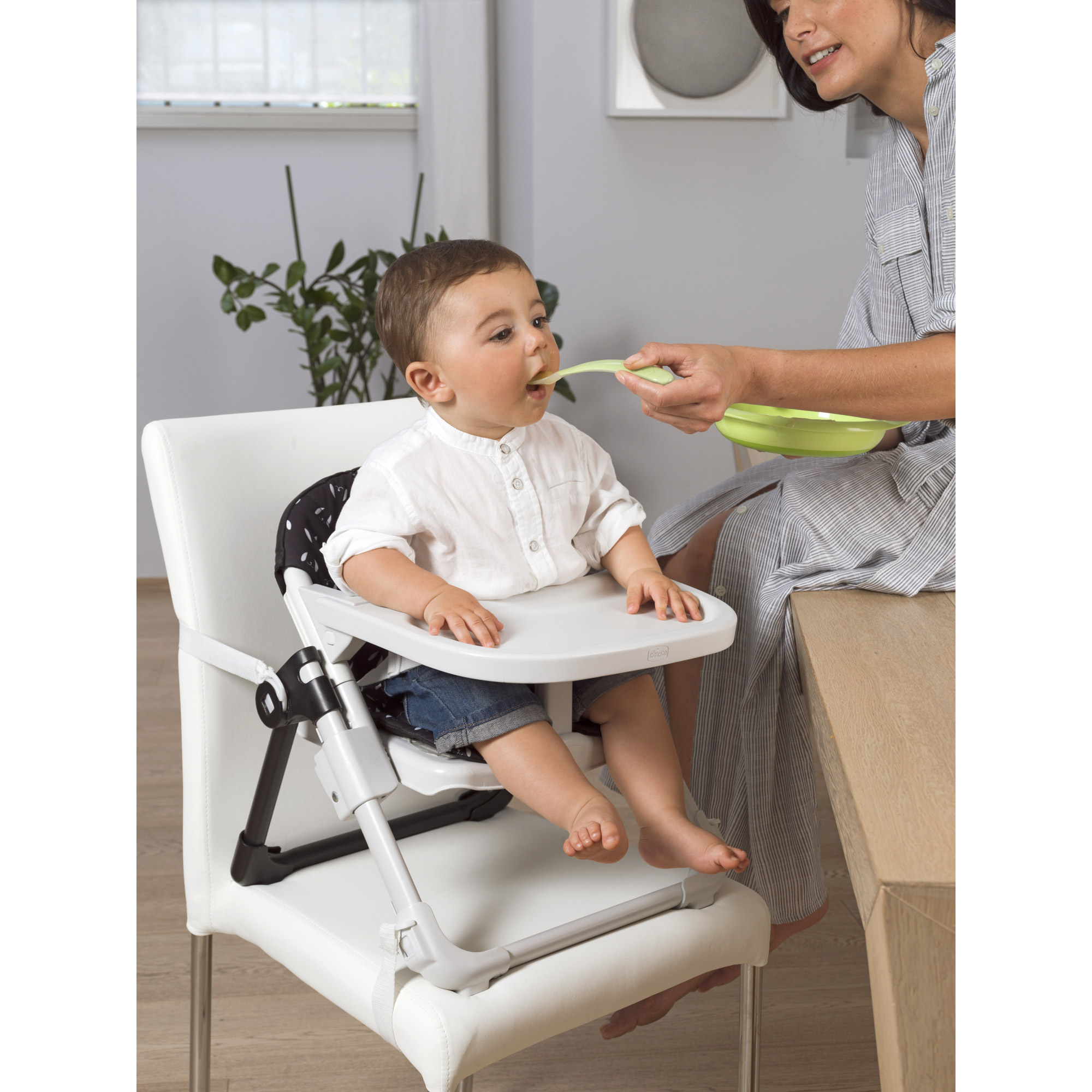 Bunny Chicco Rehausseur Chaise Enfant Chairy Réglable et Evolutif 